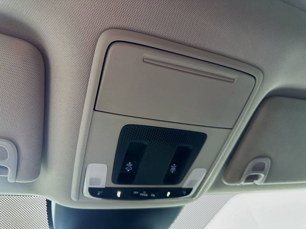 Used 2023 Honda Pilot Elite image 36