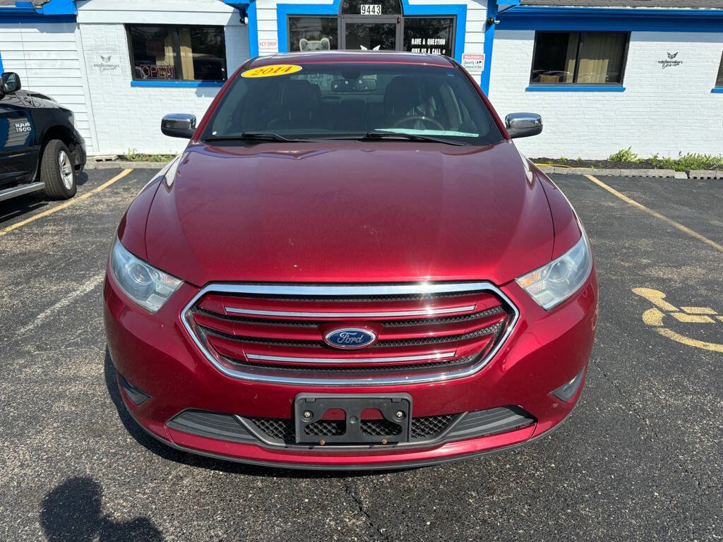 Used 2014 Ford Taurus Limited FWD image 2