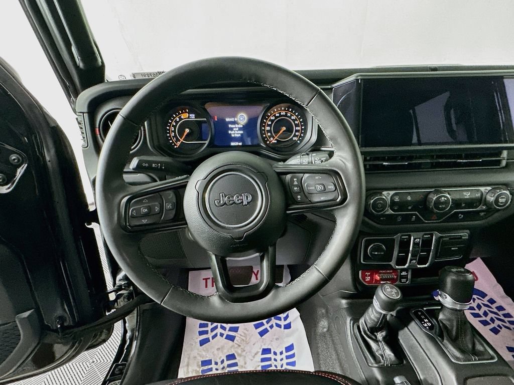 Certified 2025 Jeep Wrangler Unlimited Rubicon AWD/4WD image 19