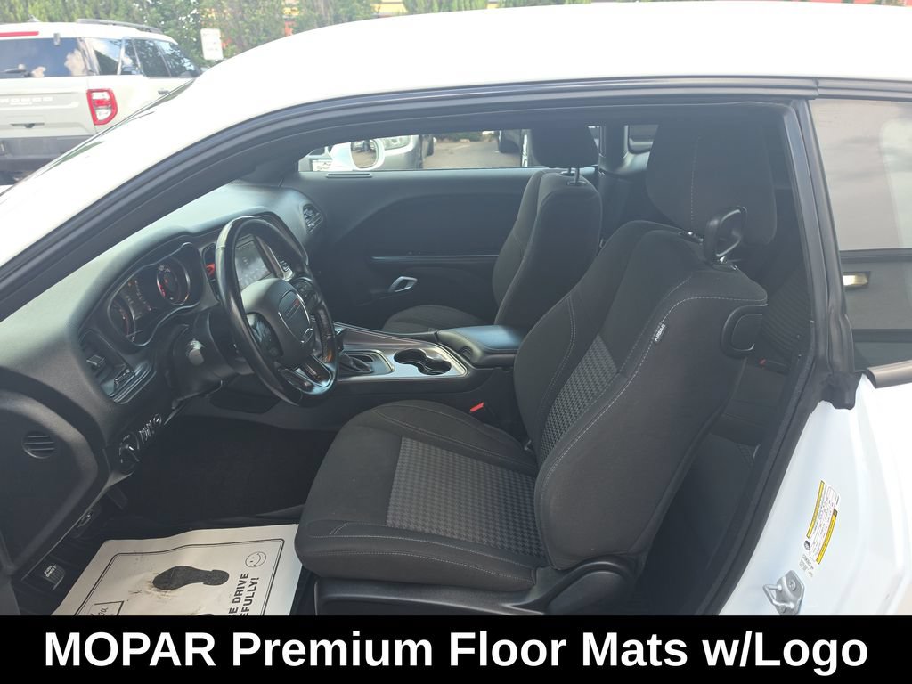 Used 2023 Dodge Challenger SXT w/ Cold Weather Group RWD image 10