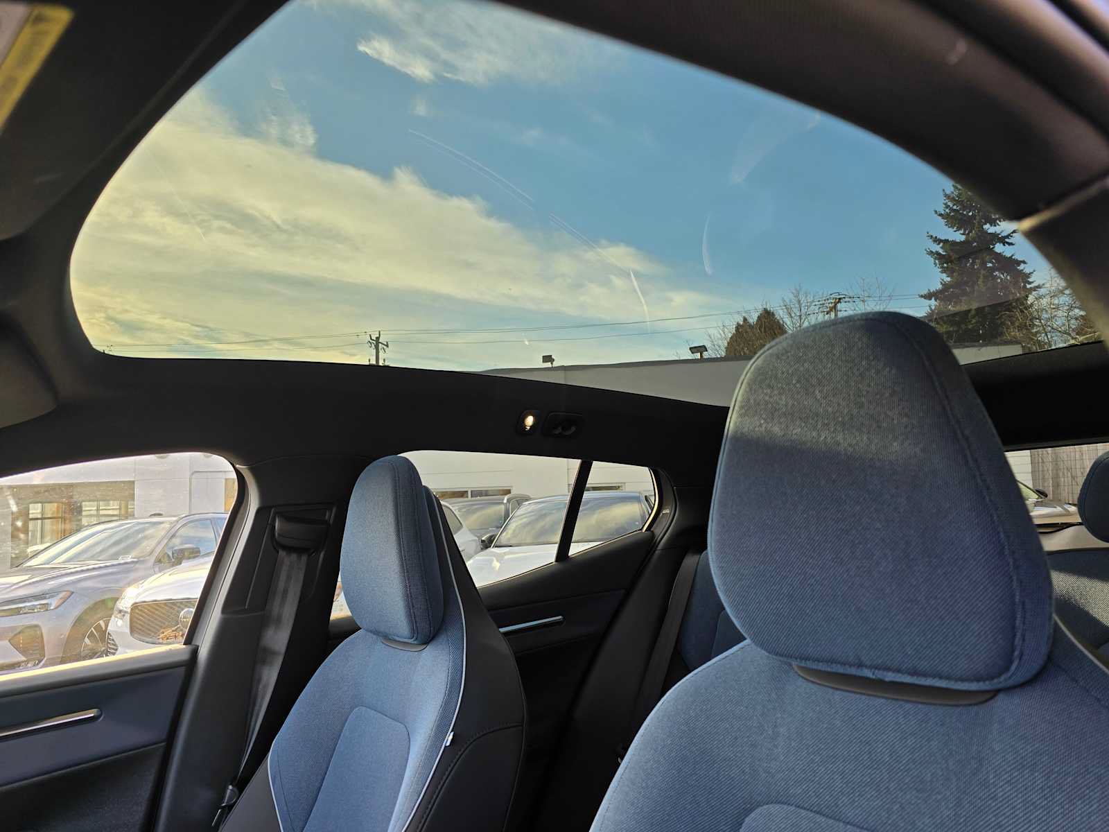 New 2026 Volvo EX30 Cross Country Ultra w/ Protection Package Premier AWD/4WD image 23