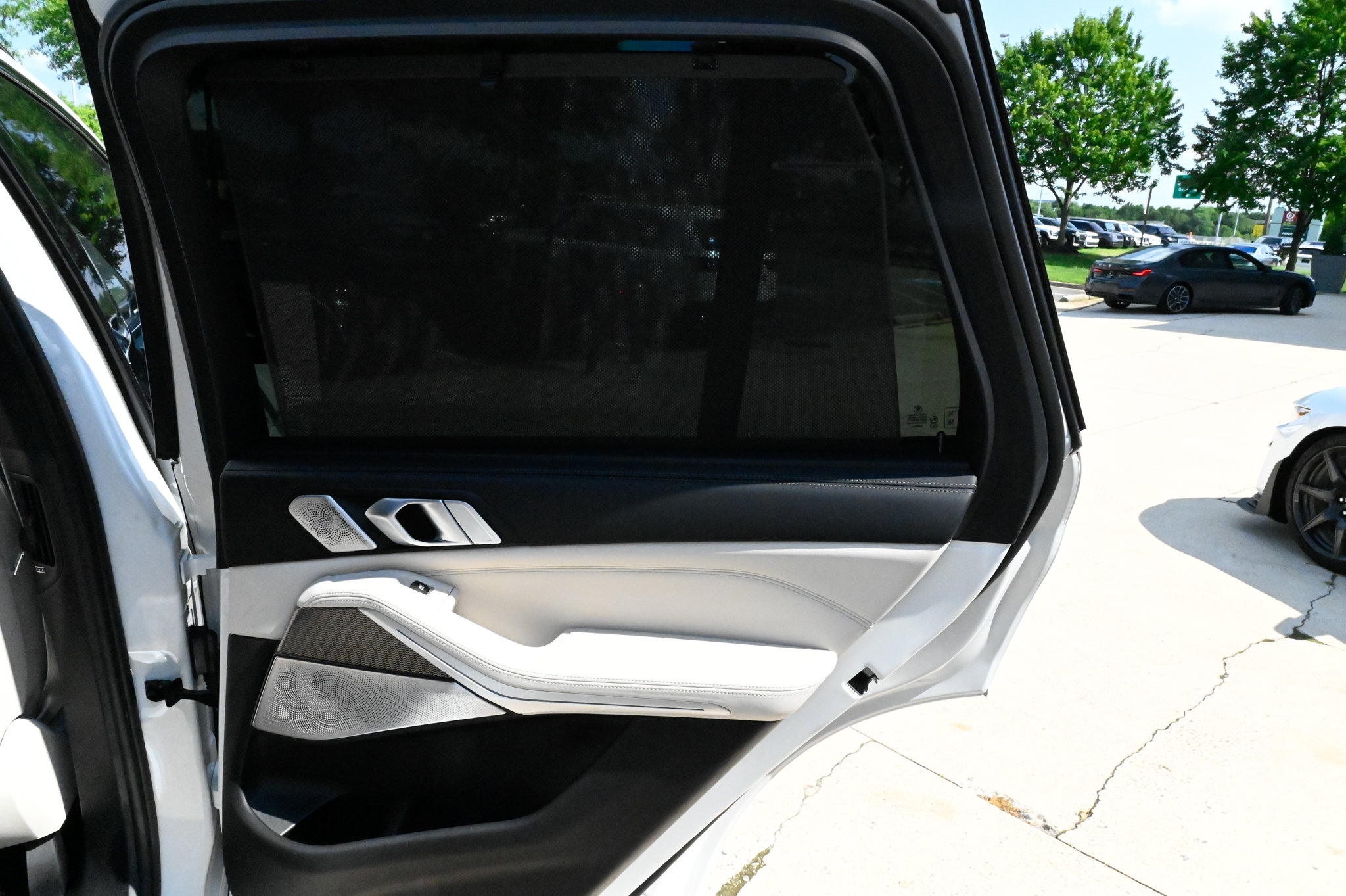 Used 2022 BMW X5 M50i w/ Executive Package AWD/4WD image 53