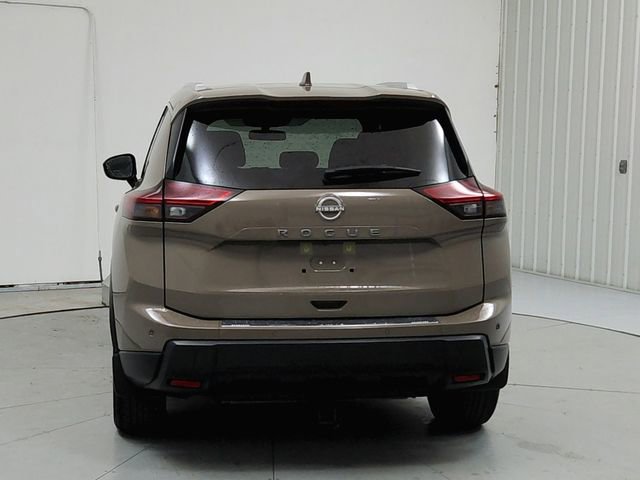 Used 2025 Nissan Rogue SV w/ SV Premium Package image 6