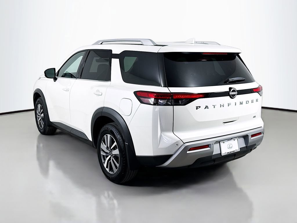 Used 2023 Nissan Pathfinder SL image 7