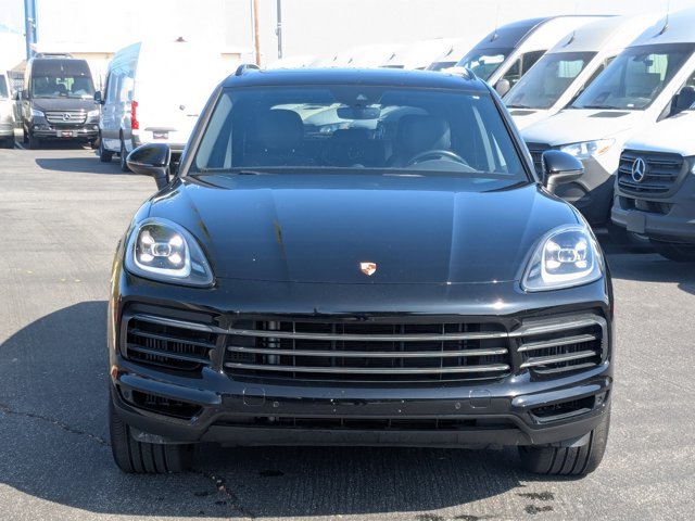 Used 2023 Porsche Cayenne Platinum Edition AWD/4WD image 2