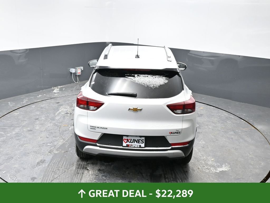 Used 2025 Chevrolet TrailBlazer LT w/ Driver Confidence Package image 44