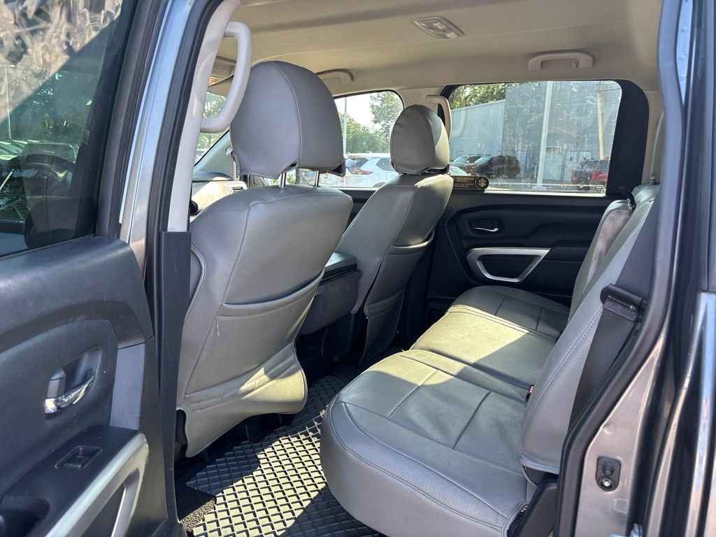Used 2021 Nissan Titan SV w/ Accessory Utility Package RWD image 9