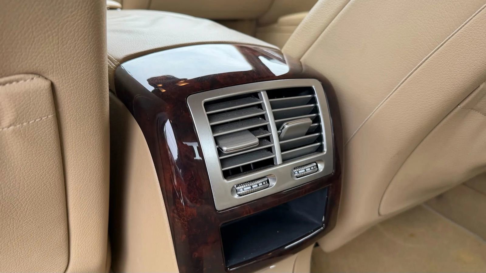 Used 2012 Mercedes-Benz S 550 image 23