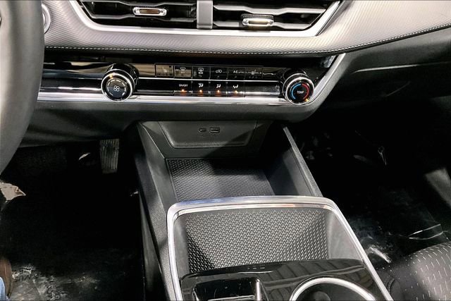 Used 2025 Chevrolet Equinox LT image 15