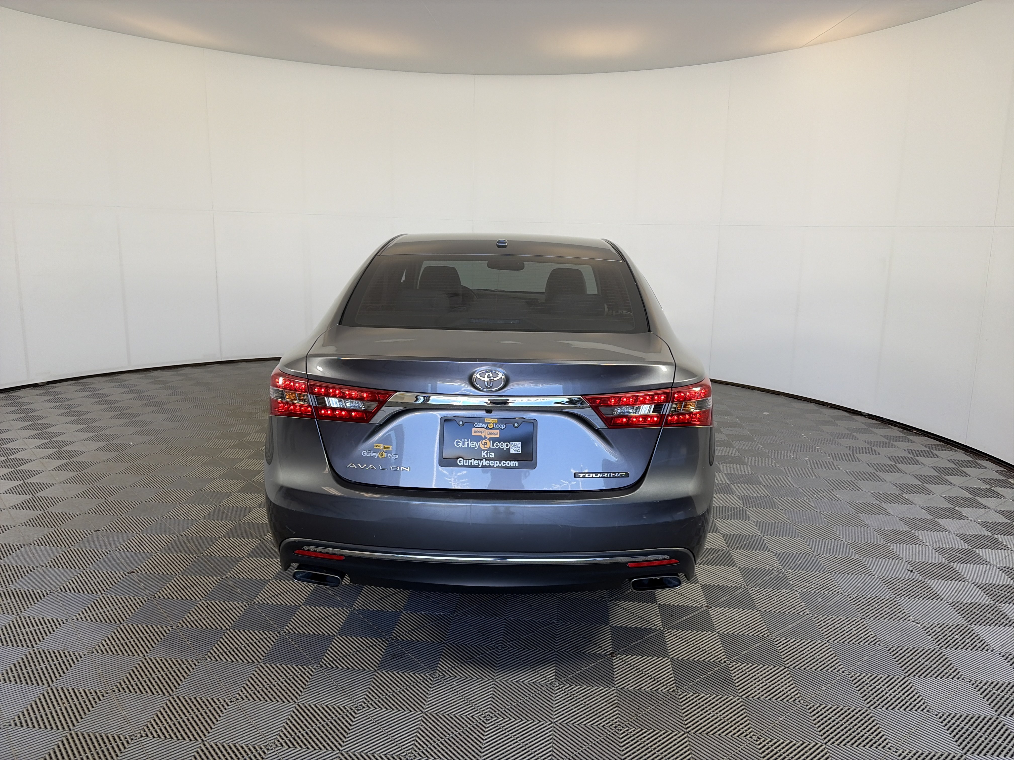 Used 2016 Toyota Avalon Touring FWD image 9