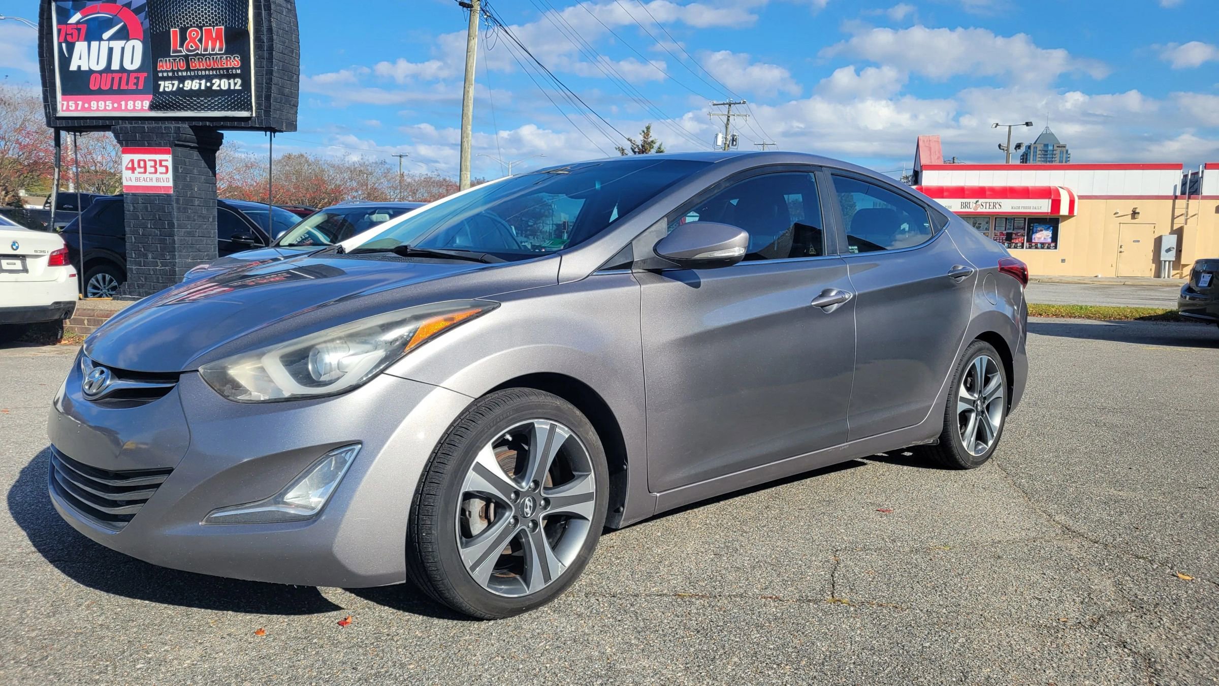 Used 2015 Hyundai Elantra Sport FWD image 1