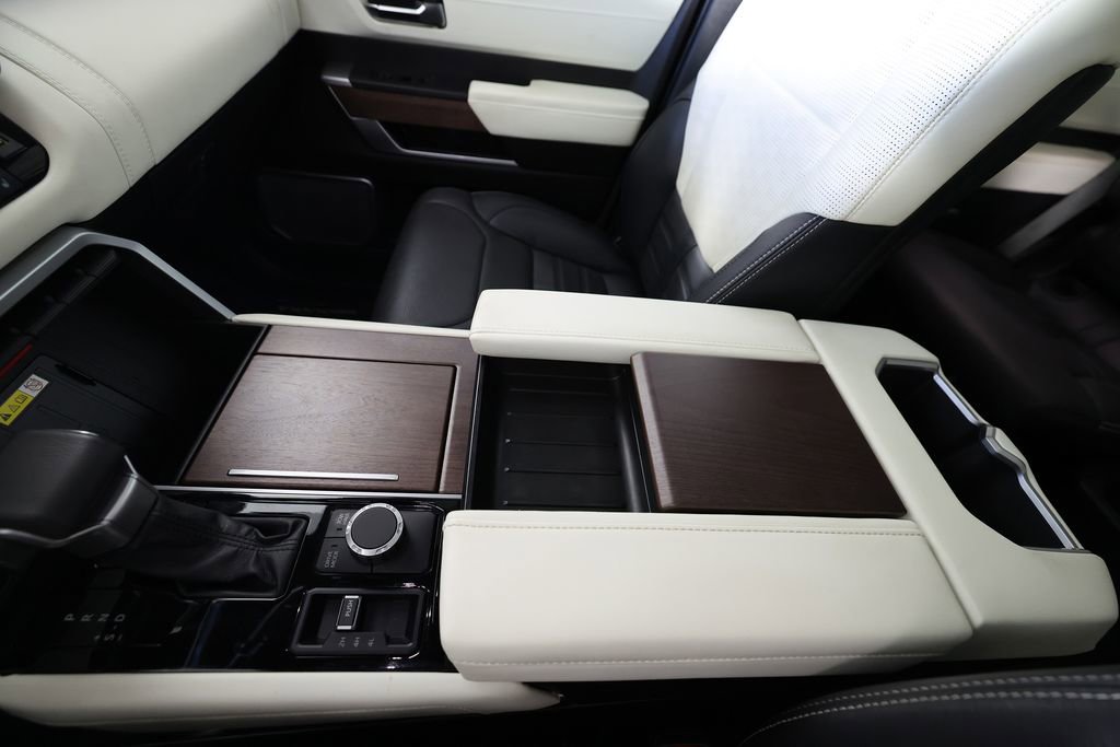 Used 2023 Toyota Sequoia Capstone image 45