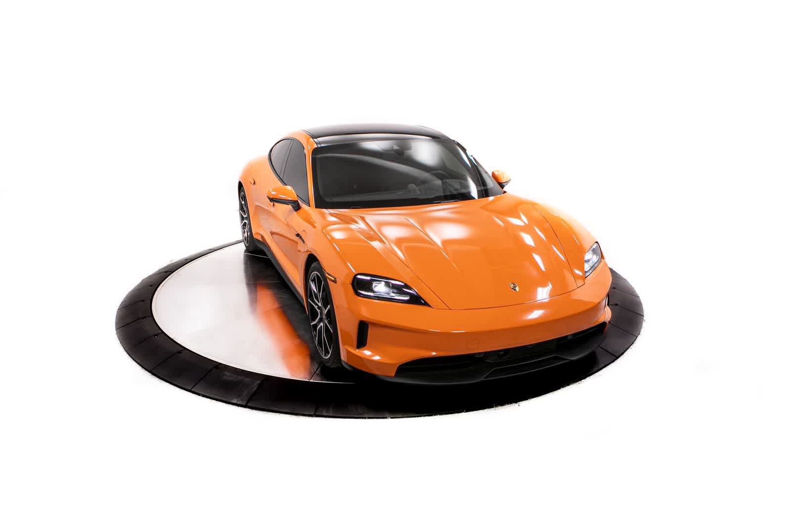 Certified 2025 Porsche Taycan 4S image 22