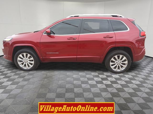 Used 2017 Jeep Cherokee Overland AWD/4WD image 10
