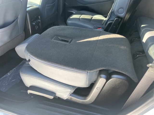 Used 2019 Buick Enclave Essence image 36