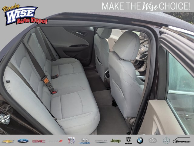 Used 2020 Chevrolet Malibu LT FWD image 18