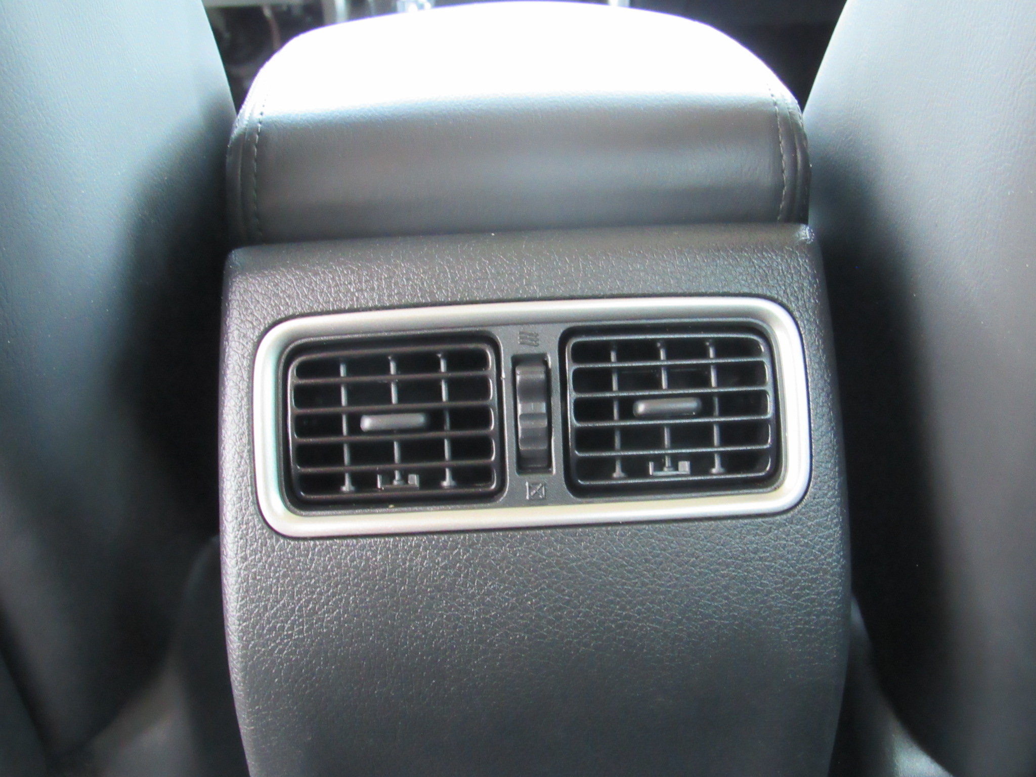 Used 2015 Nissan Altima 3.5 SL FWD image 36