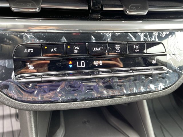 New 2025 Buick Envista Avenir image 18