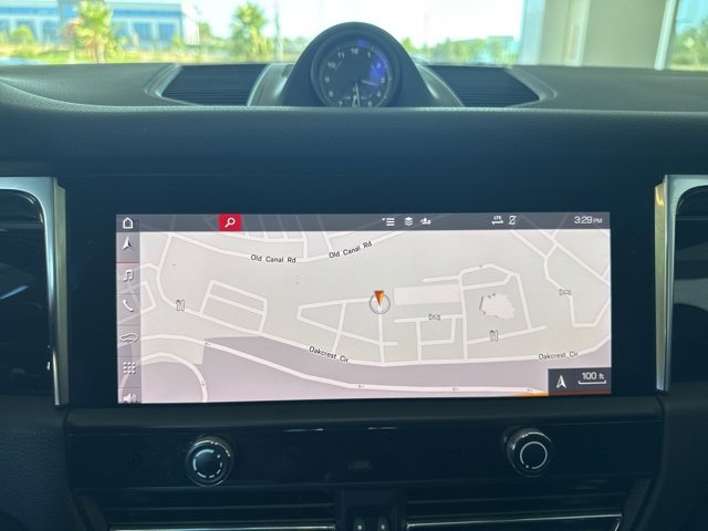 Used 2022 Porsche Macan image 15