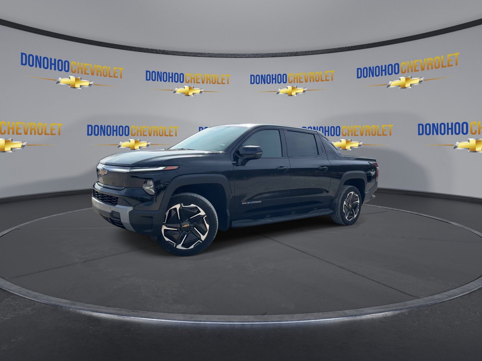 New 2026 Chevrolet Silverado EV LT w/ Premium Package image 4