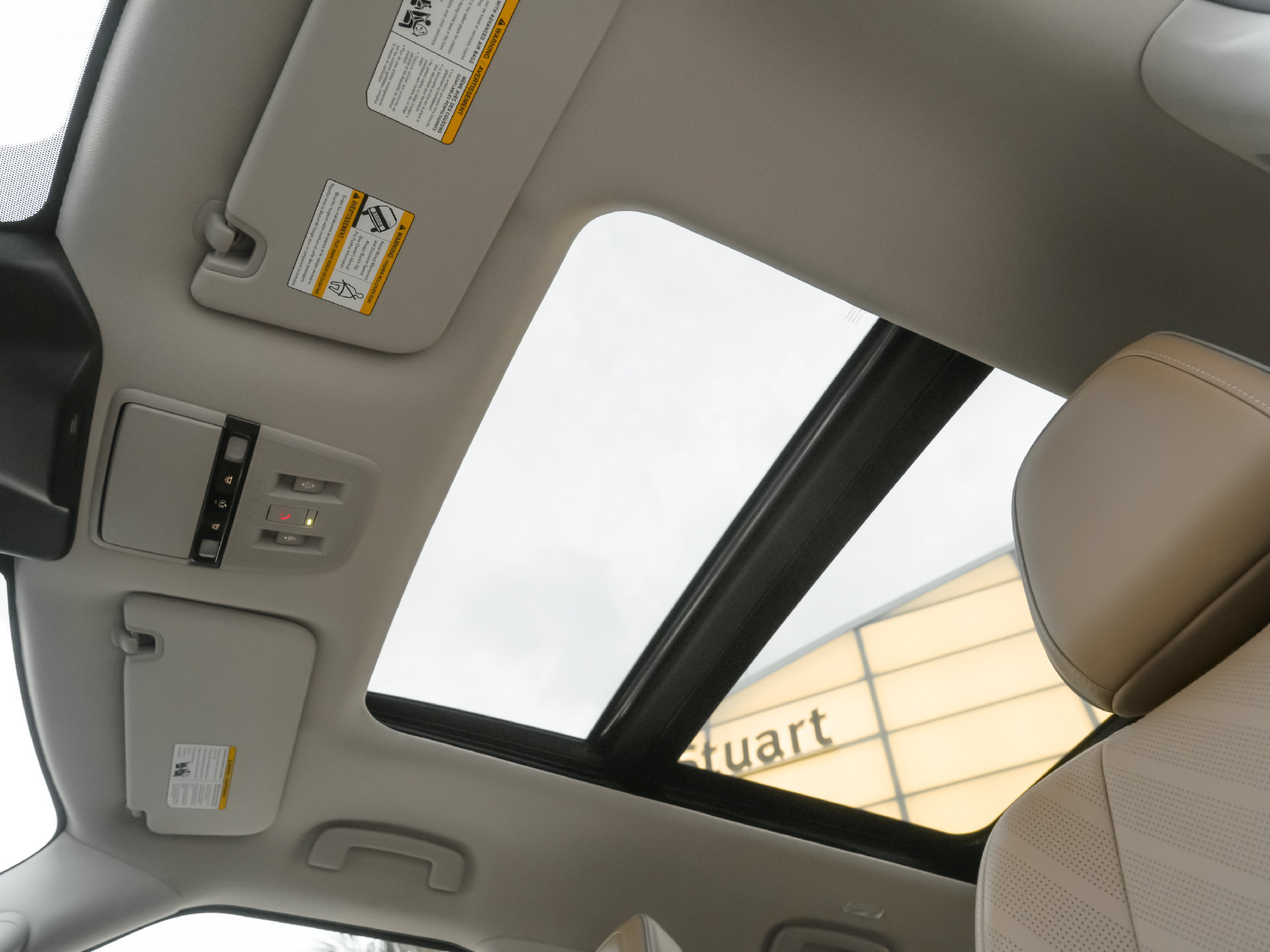 Used 2025 INFINITI QX80 Luxe RWD image 17