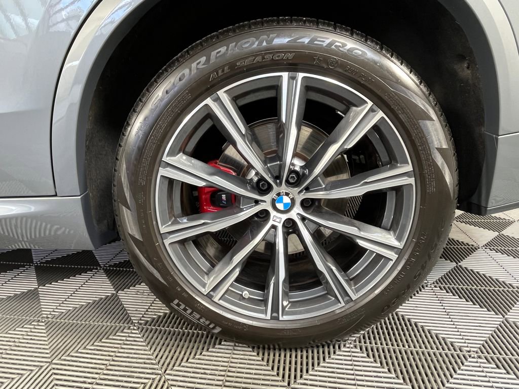 Certified 2024 BMW X5 xDrive40i w/ M Sport Package AWD/4WD image 14