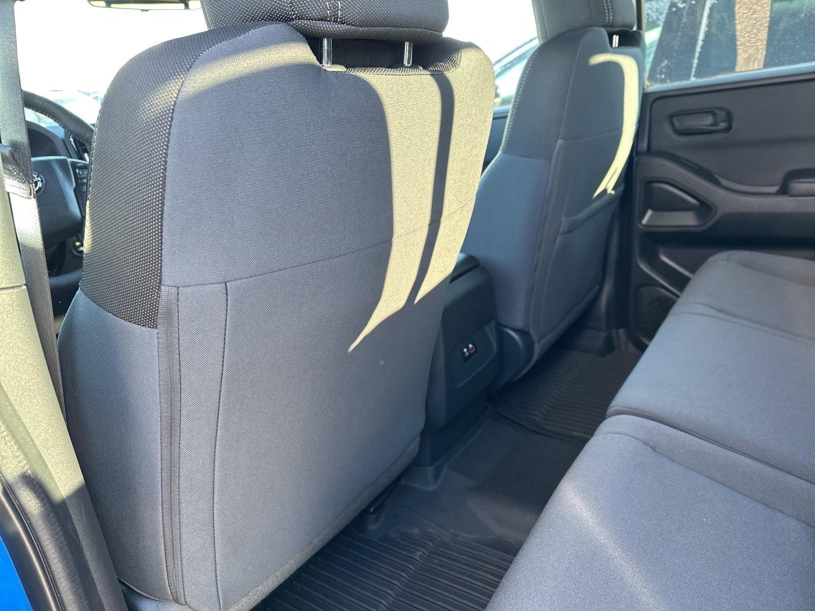 Used 2026 Nissan Frontier SV w/ All-Weather Content Package AWD/4WD image 19
