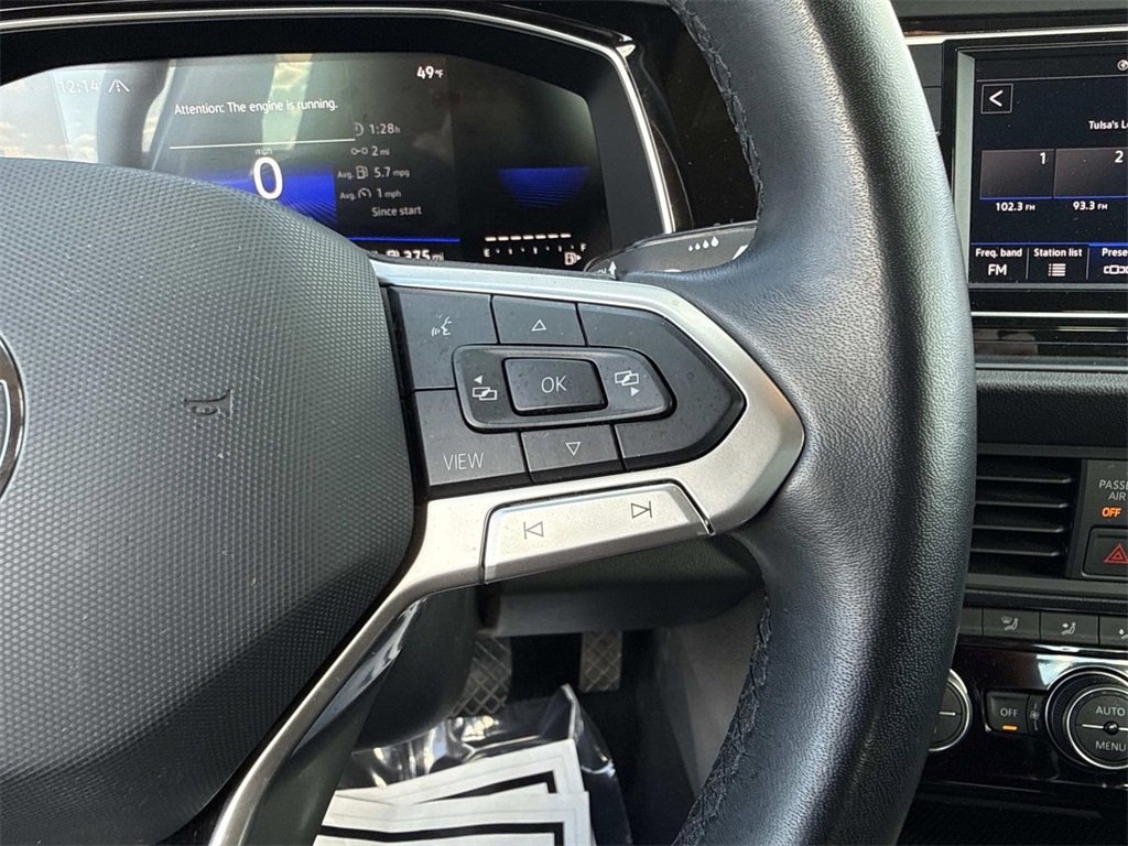 Used 2024 Volkswagen Jetta SE image 16