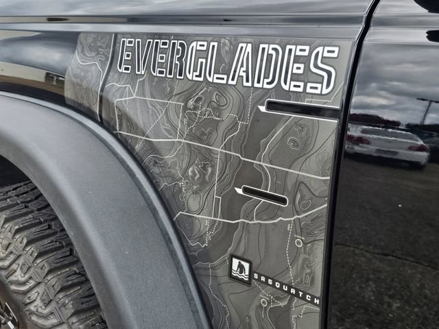 Certified 2024 Ford Bronco Everglades image 32