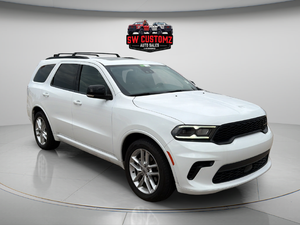 Used 2024 Dodge Durango GT RWD image 1