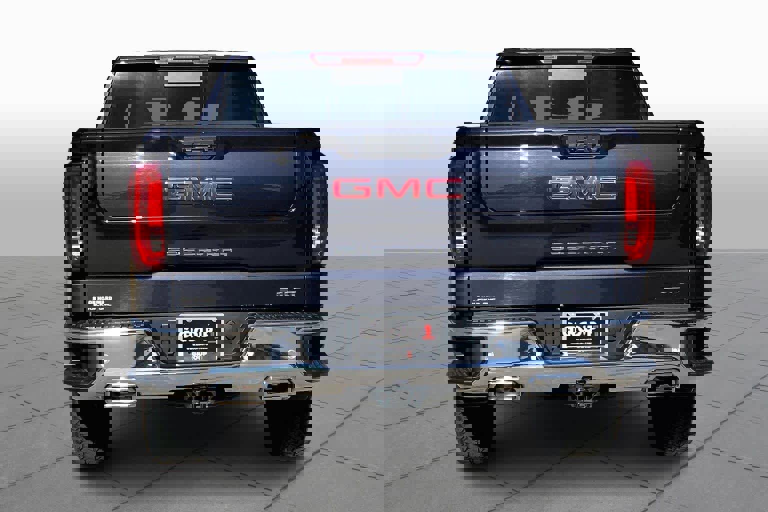 Certified 2024 GMC Sierra 1500 SLT image 5