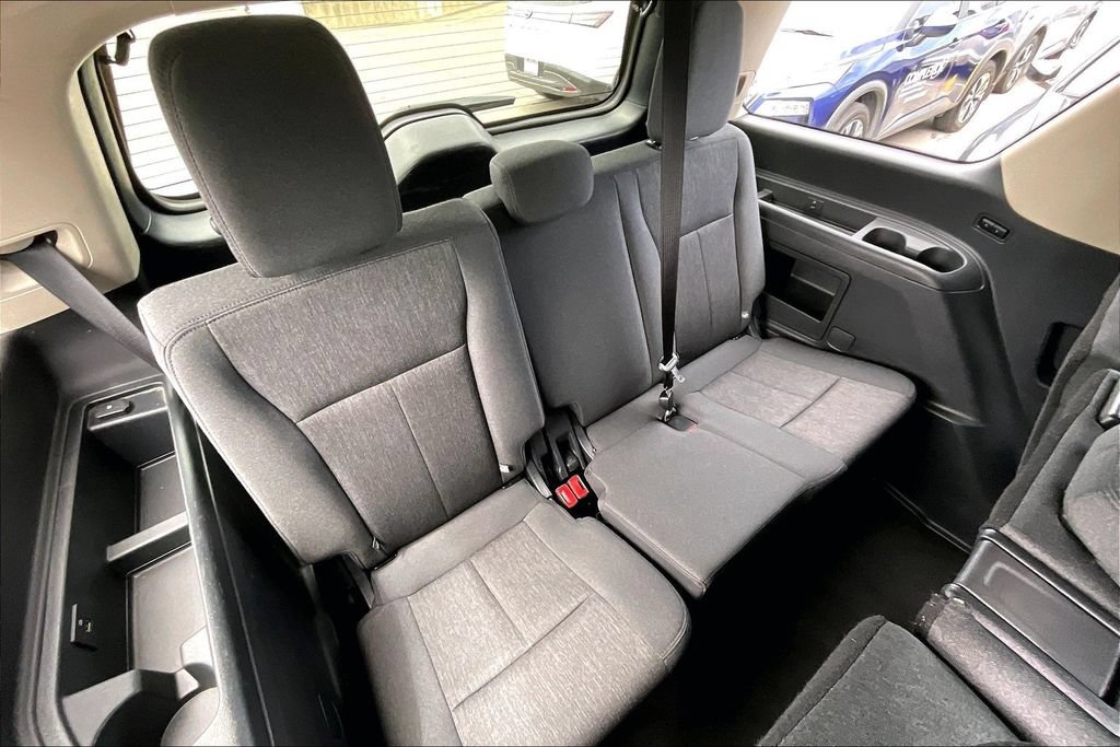 Used 2024 Ford Expedition XLT RWD image 38
