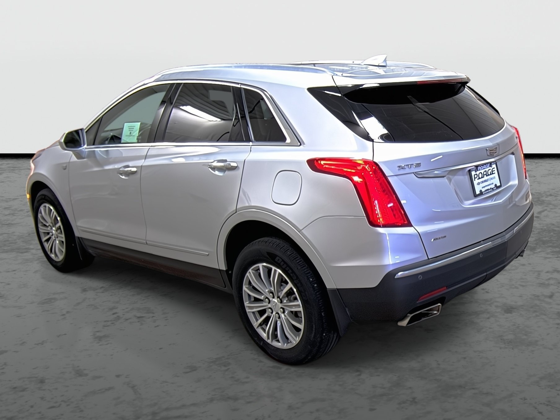 Used 2019 Cadillac XT5 Luxury AWD/4WD image 2