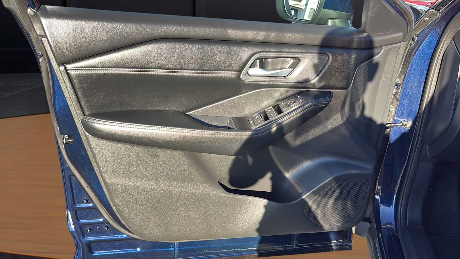 Used 2026 Nissan Rogue SL AWD/4WD image 16