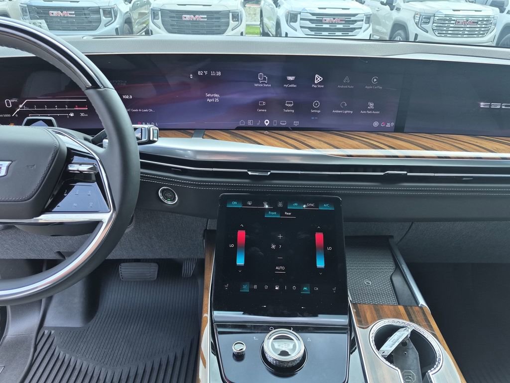 Certified 2026 Cadillac Escalade Platinum Sport w/ LPO, Floor Liner Package AWD/4WD image 27