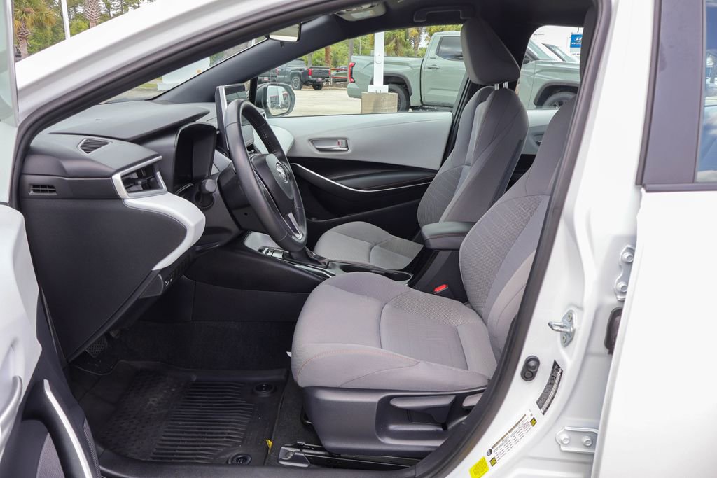 Used 2025 Toyota Corolla FX w/ Convenience Package FWD image 8