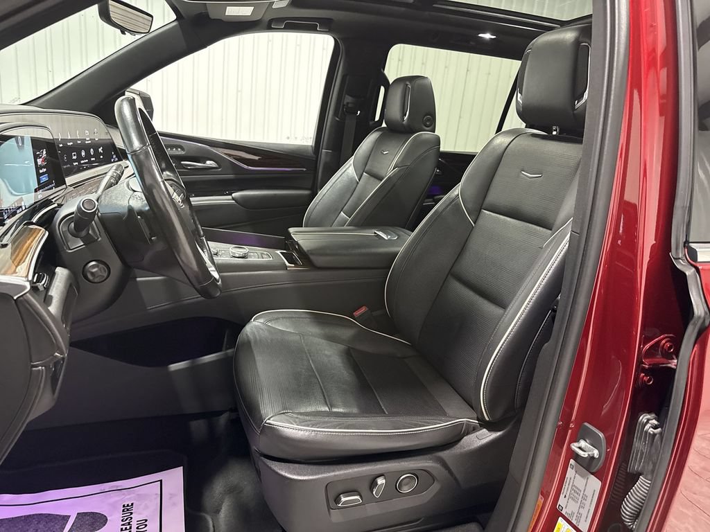Used 2021 Cadillac Escalade ESV Premium Luxury w/ Performance Package RWD image 20