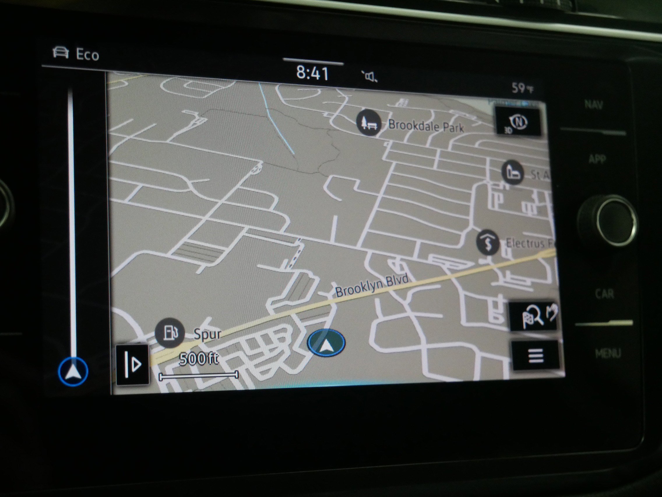 Used 2023 Volkswagen Tiguan SEL R-Line image 29