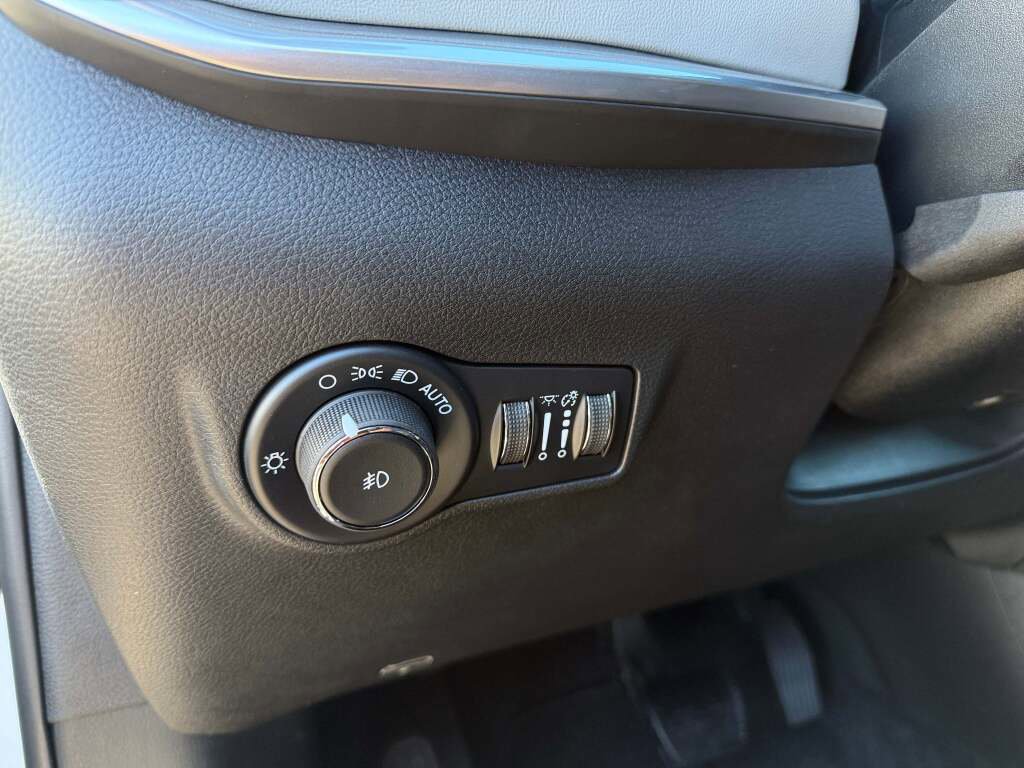 New 2026 Jeep Compass Limited image 26