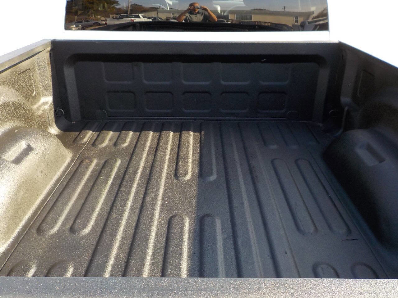 Used 2019 RAM 1500 Tradesman w/ Chrome Appearance Group RWD image 5