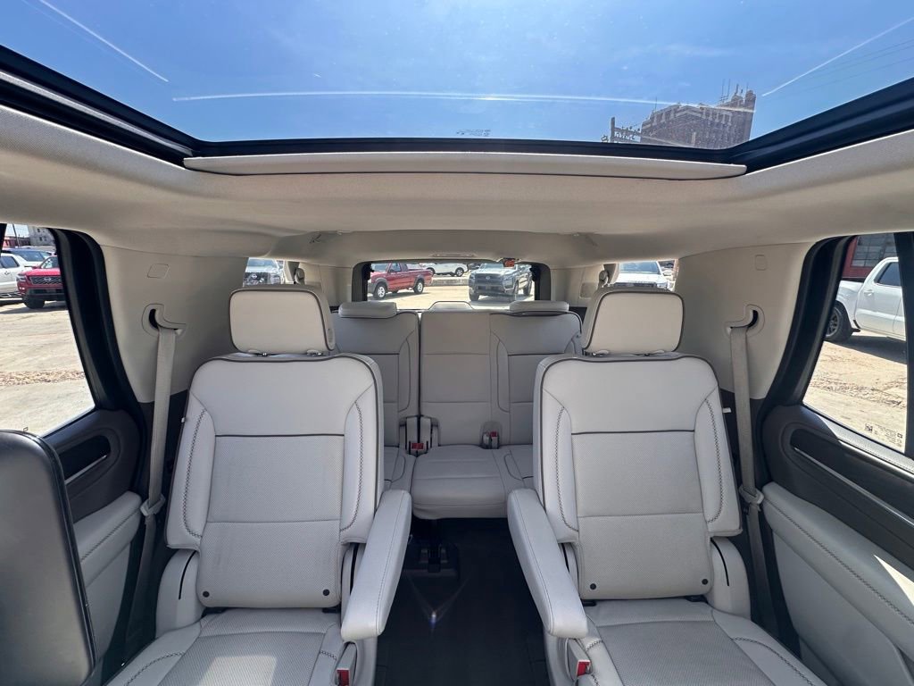 Used 2024 GMC Yukon Denali w/ Denali Reserve Package image 21