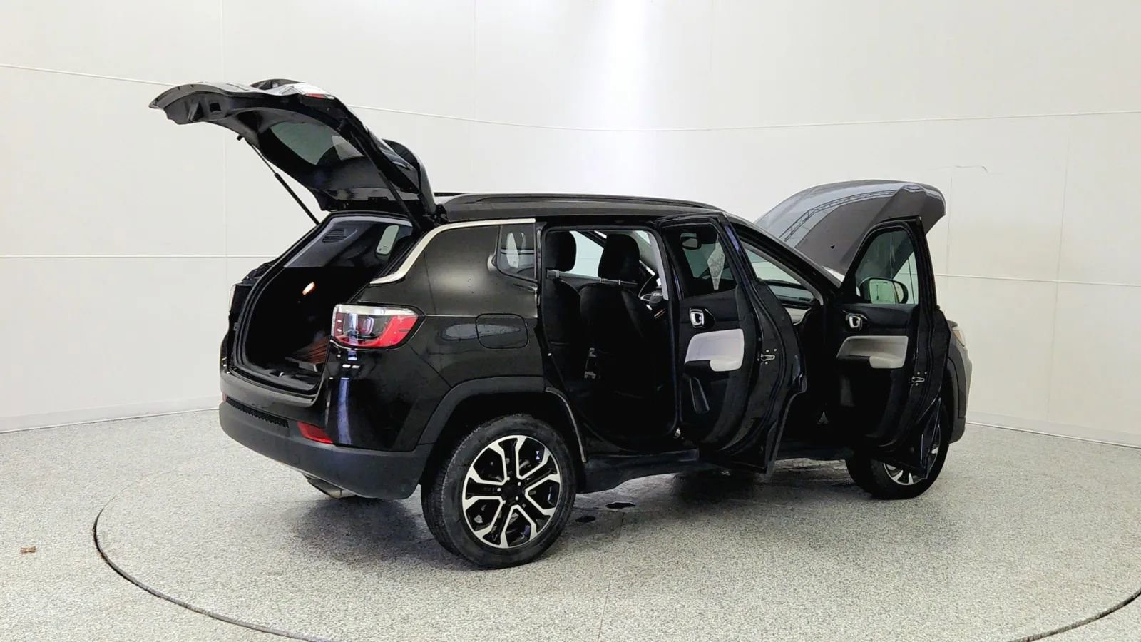 Used 2022 Jeep Compass Limited image 12