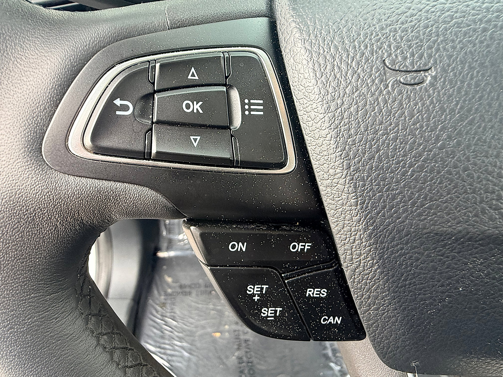 Used 2018 Ford EcoSport Titanium w/ Titanium Cold Weather Package AWD/4WD image 17