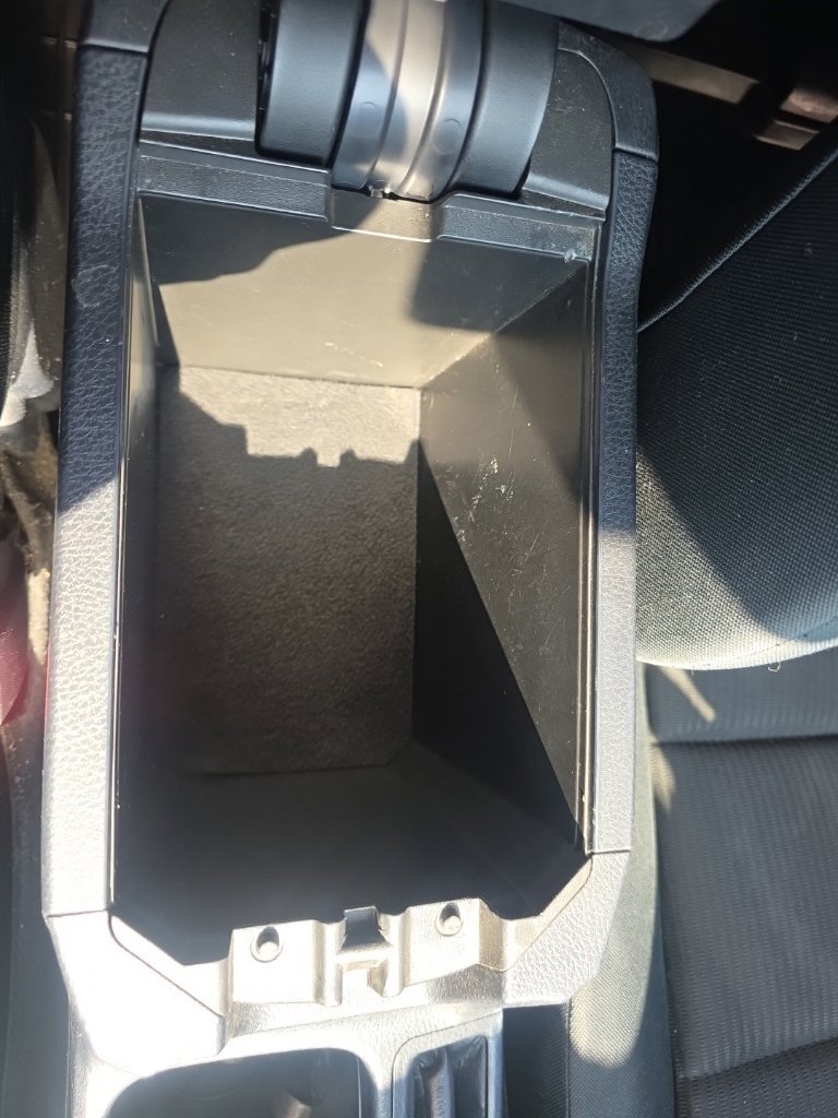 Used 2018 Toyota RAV4 LE w/ All Weather Liner Package FWD image 38