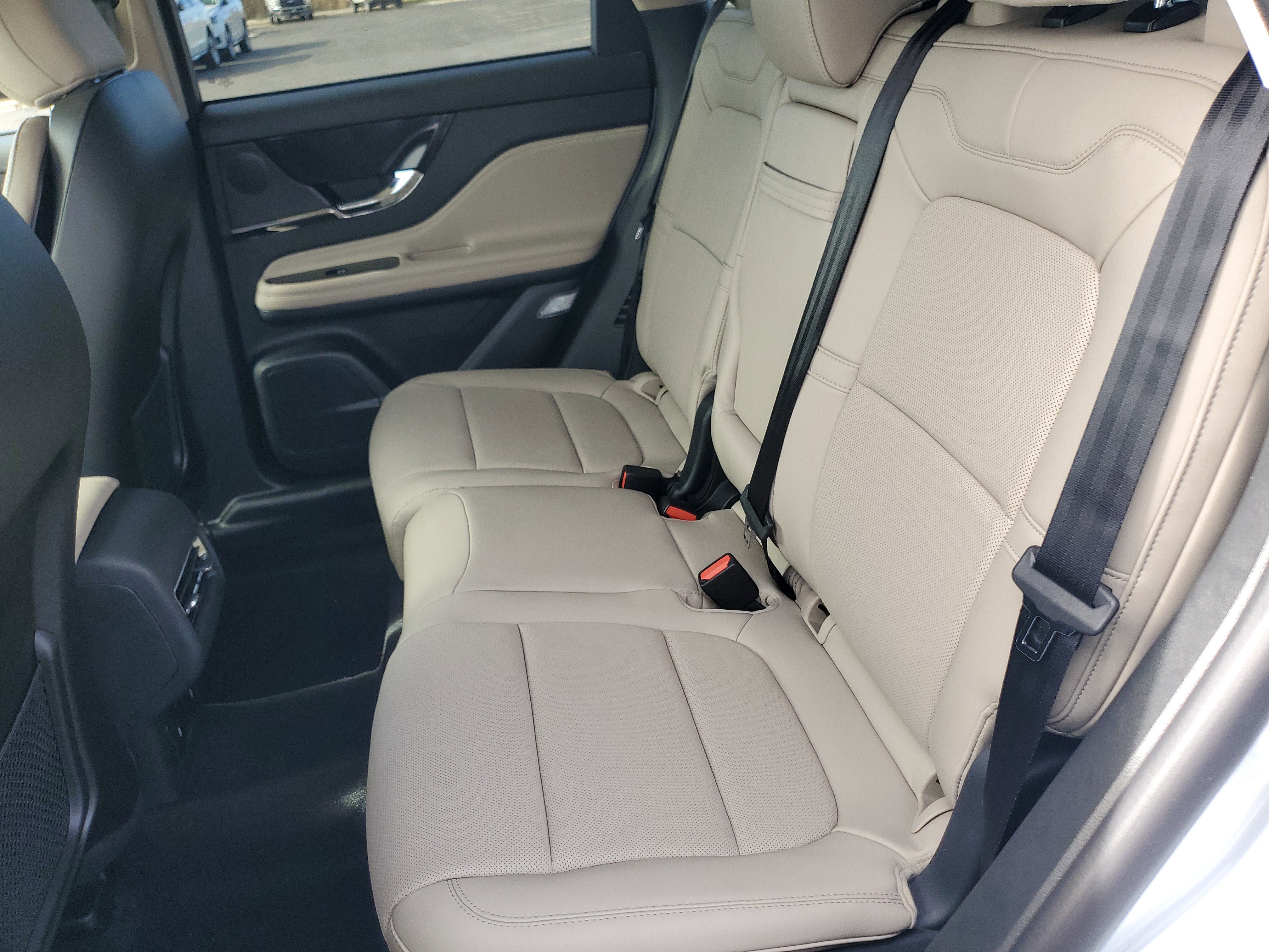 New 2026 Lincoln Corsair Reserve w/ Jet Appearance Package image 28