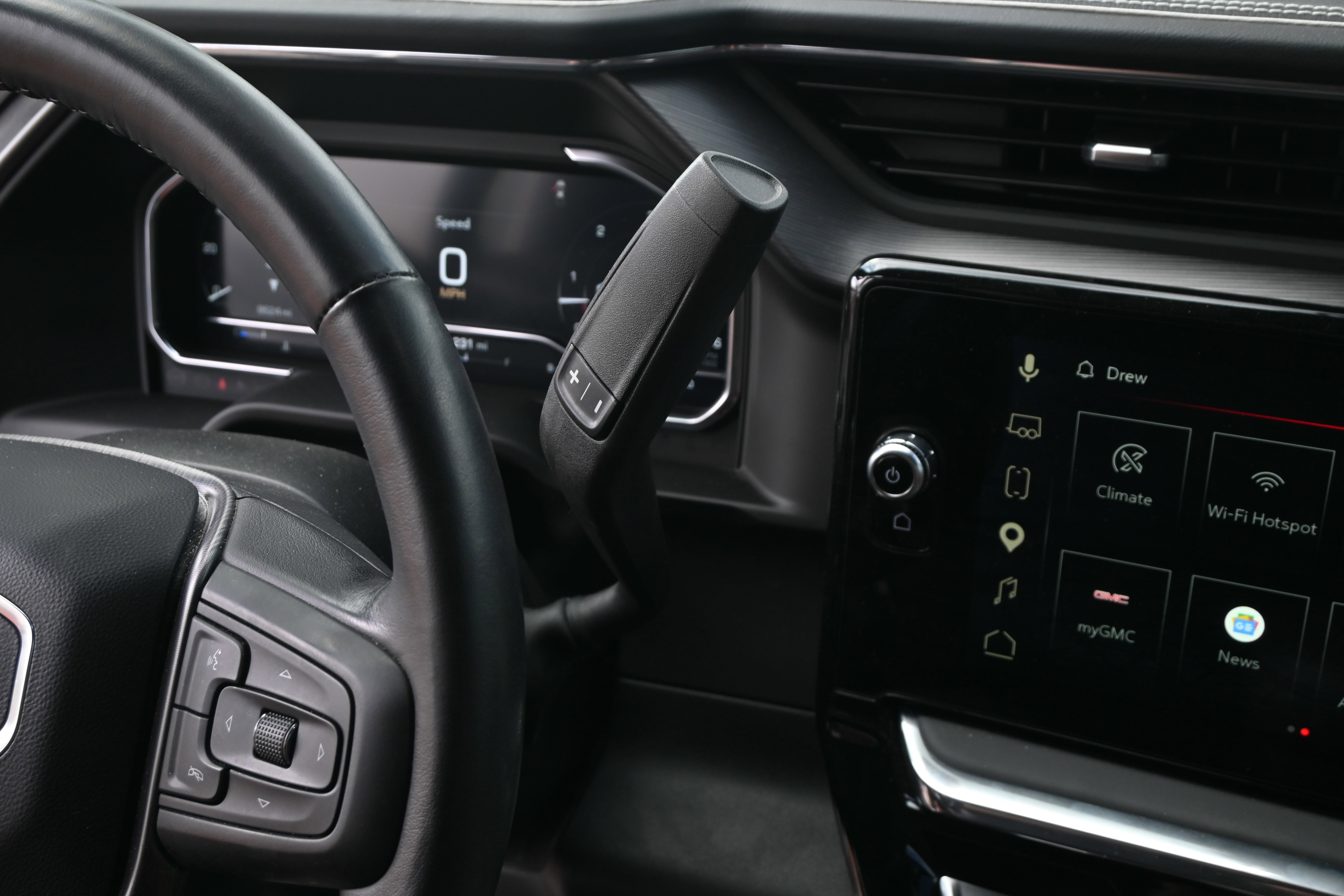 Used 2025 GMC Sierra 2500 Denali Ultimate image 10