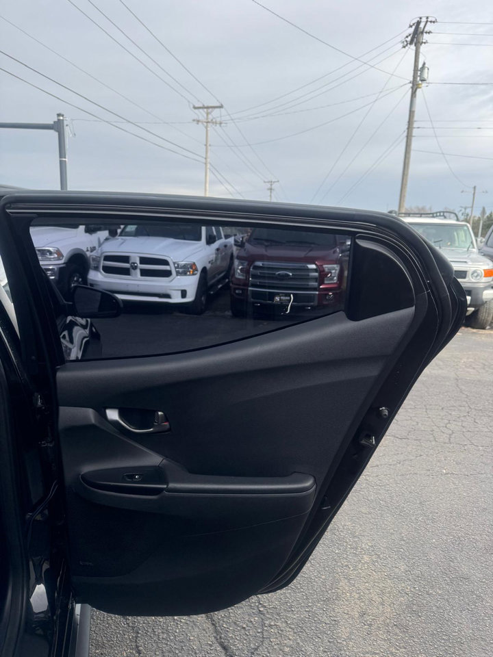 Used 2019 Hyundai Veloster Turbo R-Spec image 14