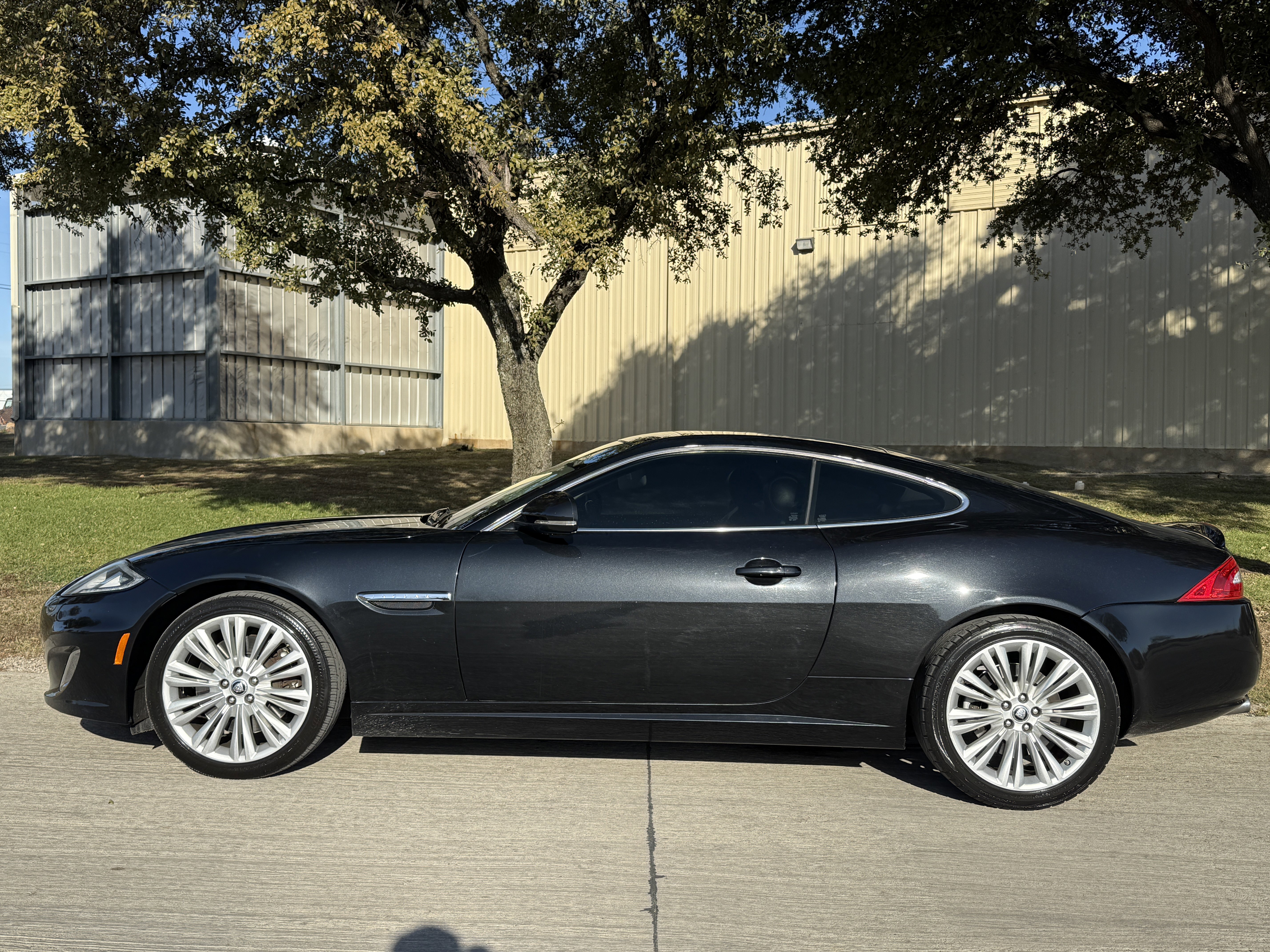 Used 2012 Jaguar XK Coupe image 6
