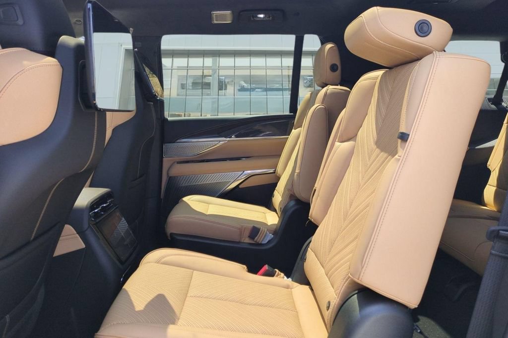 New 2026 Cadillac Escalade IQL Sport 2 w/ LPO, Premium Carpet Package AWD/4WD image 19