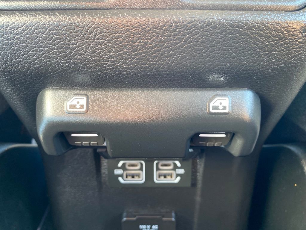 Used 2024 Jeep Wrangler Unlimited Sahara image 20
